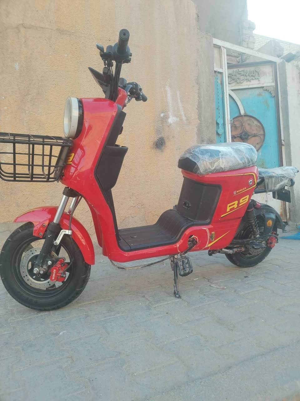 دراجه ار9 البيع سعر 225بدون بطاريات دراجة نصيفة وياهة اسويجين وبصمتين موديل 25 مكاتي كربلاء حي موضفين التواصل على رقم الهاتف ***********
