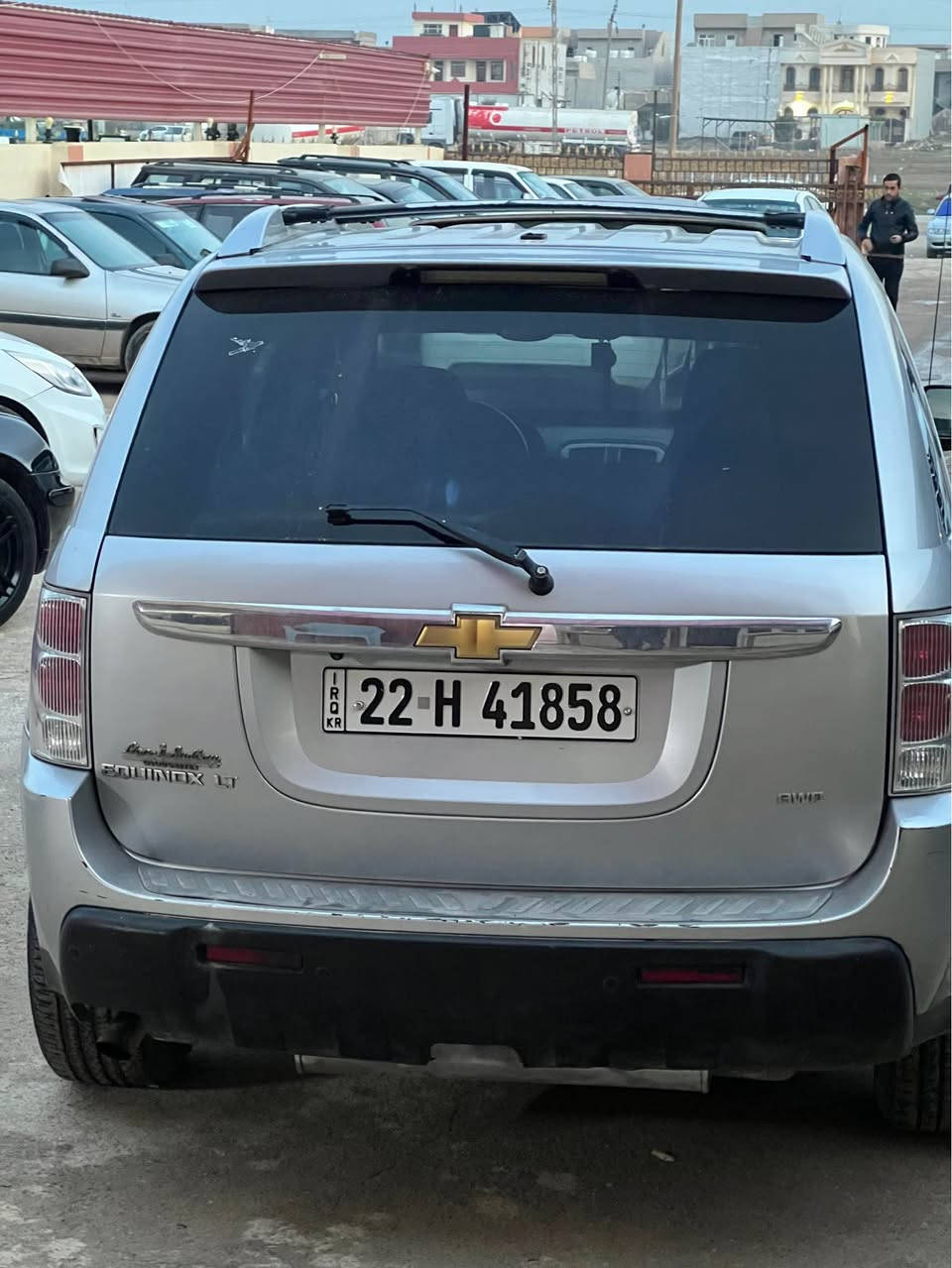 شوفرليت اكينوس فول موصفات

موديل 2006

گيرو محرك و تبريد بشرط 

تخم امامي و خلفي جديد 

رقم جديد تحويل بشرط 

بدون دعم بدون صبغ 

دينار مصرف ما بيها 

سياره احلى من صور 

سعر 76 ورقه و مجال 

عليها غرامه 900 الف ينزل من سعر 

رقم تلفون ***********

***********

مكاني بردرش بين موصل و عقره اكر, نينوى
