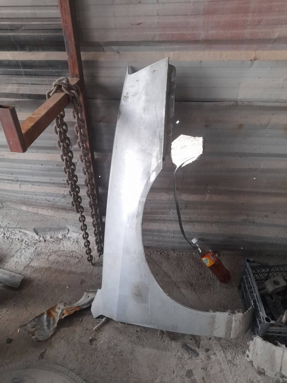 السلام عليكم ابواب وبنيد النترا ٢٠٠٥ ابيض وسلفر الاتصال ***********
