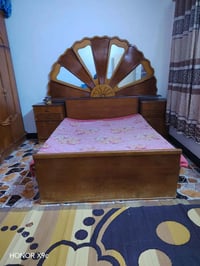 تخت للبيع ٠٧٧٠٥٢٣١٤١٦