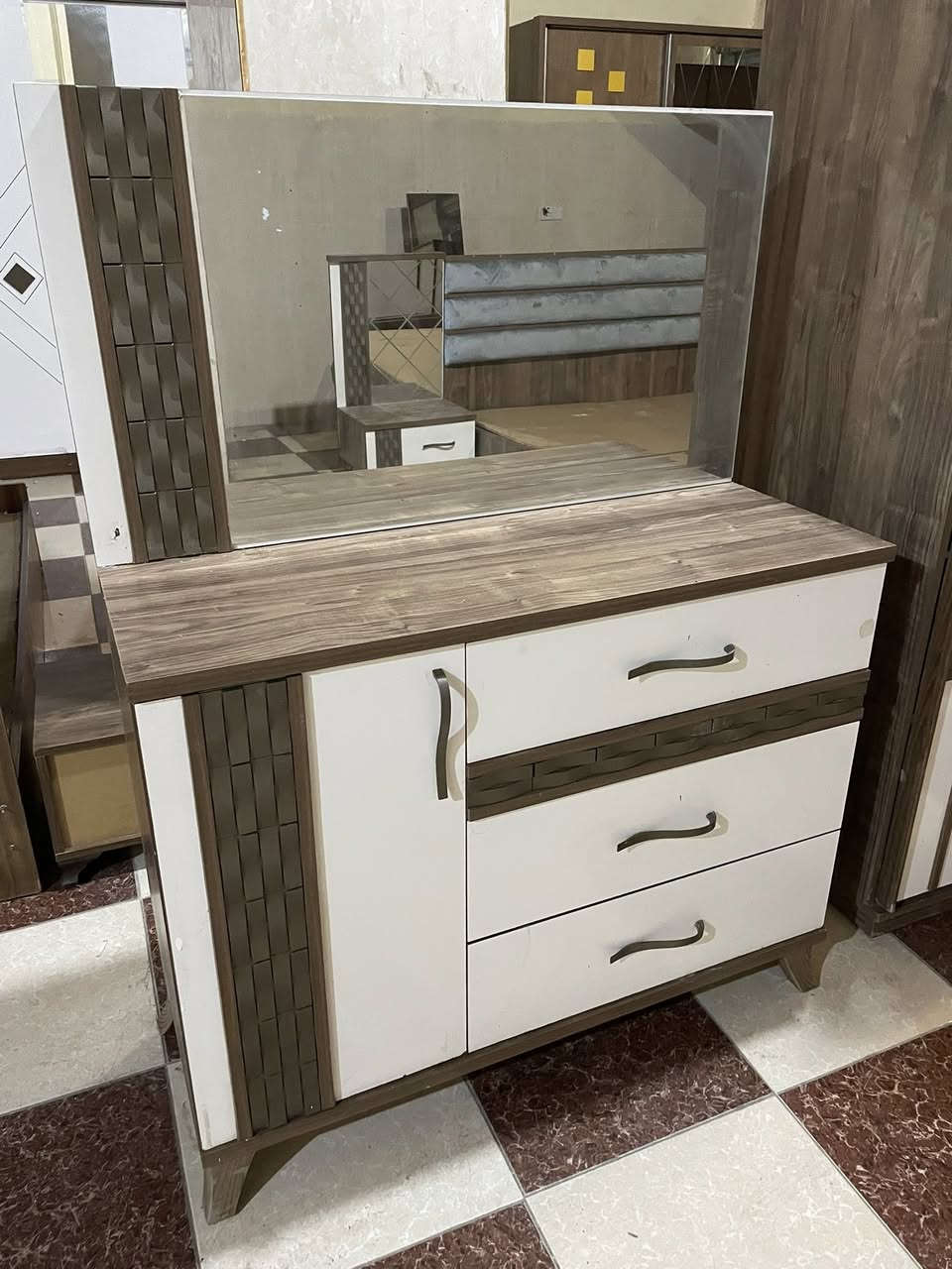 ‏ عدنا أنواع غرفة نوم تركي🇹🇷 نظيف سعر 350 ***********
