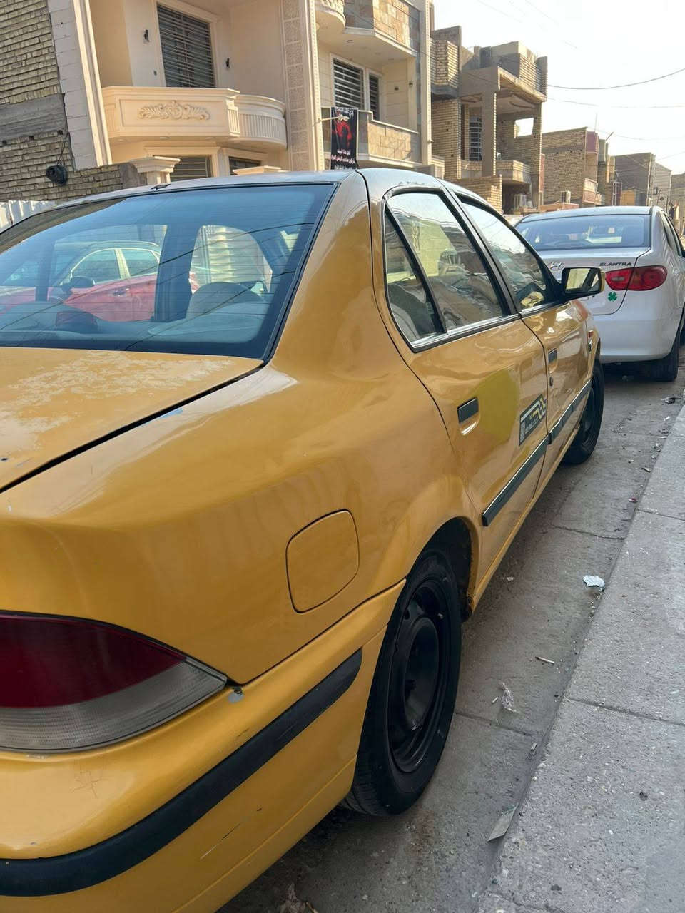 السلام عليكم عندي سمند للبيع موديل 10 رقم بغداد الانكليزي   سياره كامله وبيهه نواقص قليله متواجد ع الفيس او رقمي ***********
