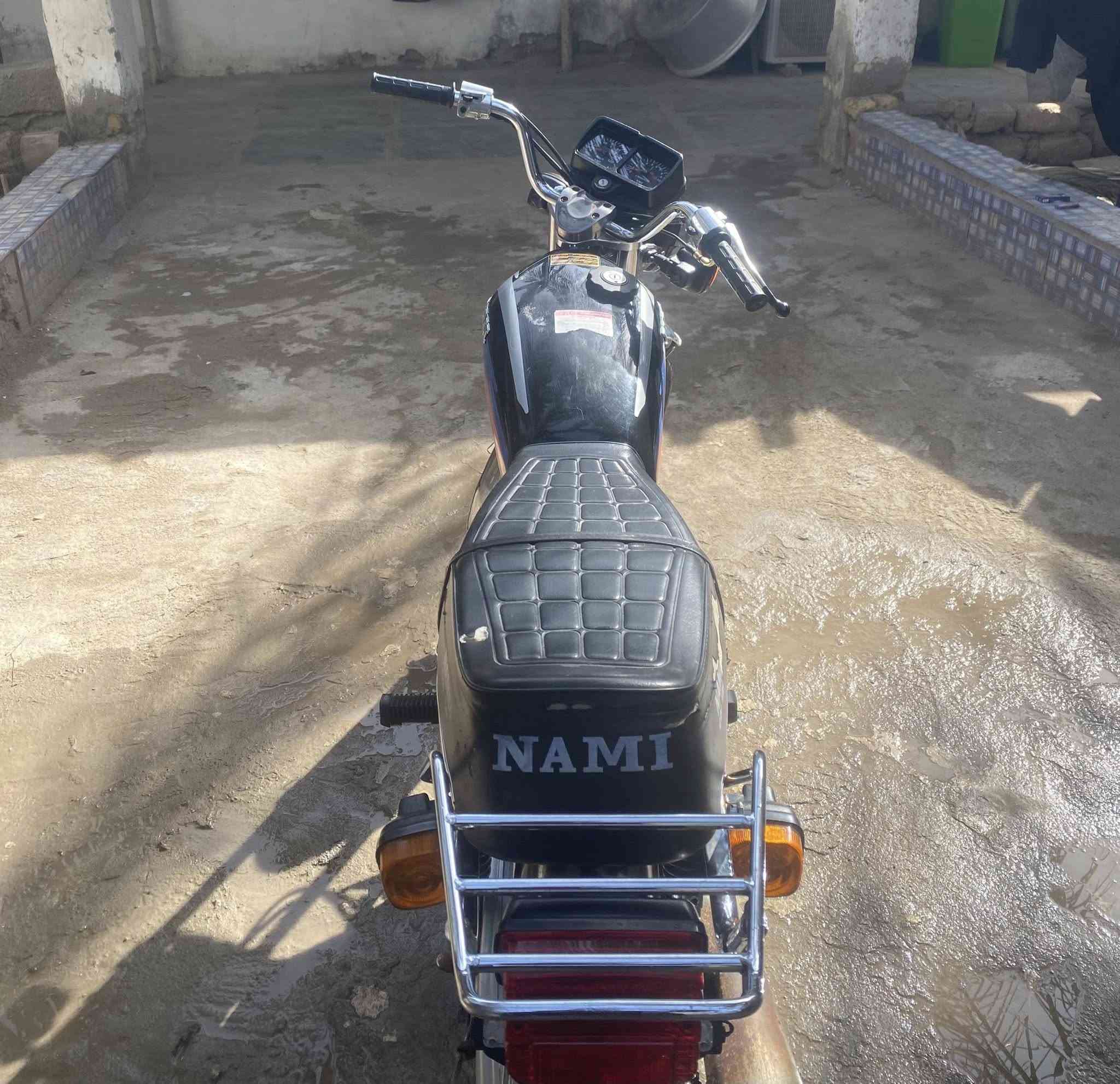 ايراني مديل ٢١ اصلي نامه شلامجه  اوراق (كامله وجديده) ما بيها اي نقص
كلشي شغال
(فقط تكبين تاير كدام + كزوز+تفيلز) كلشي مبدل كهربائيات نامه اصلي مكاني قرنه بني منصور مزرعه جامع اهل البيت 
السعر مليون و١٠٠ بيها مجال بسيط 
***********
