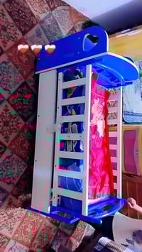 جربايه وهيه كاروك للبيع بعده جديده حته ممستعملينه وياه الكله مالته او ...