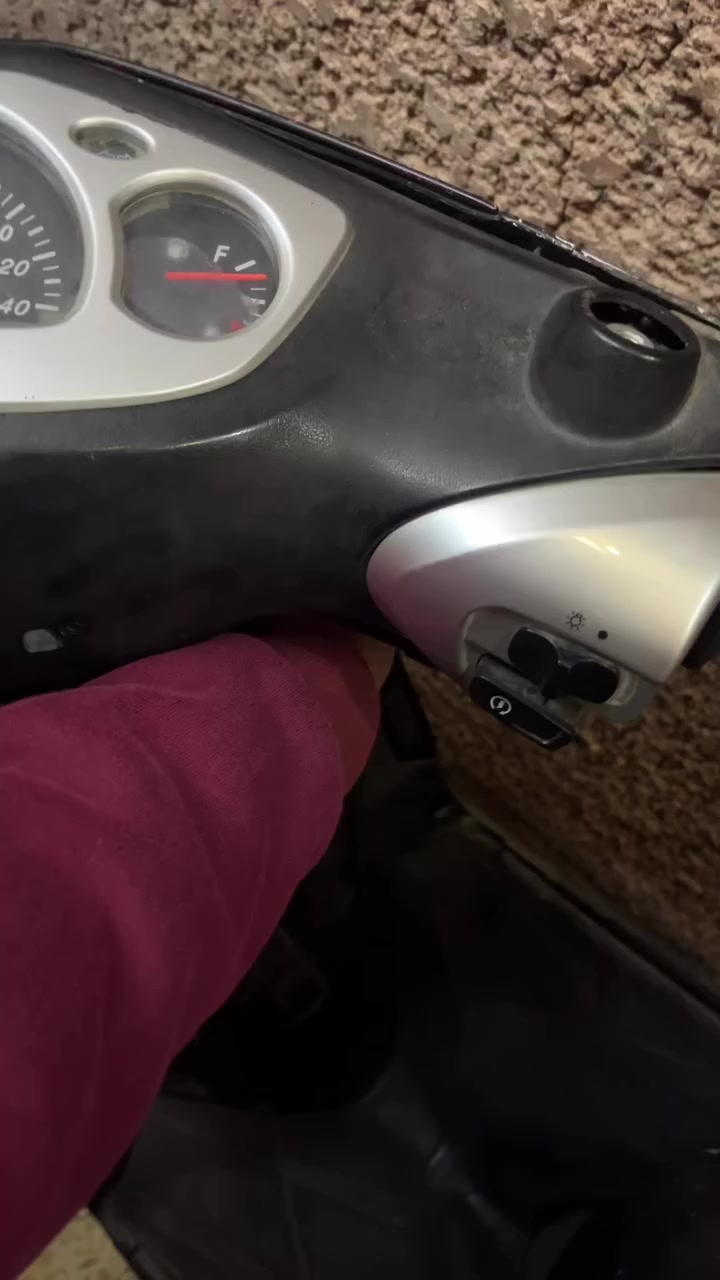 السلام عليكم سكنز نثية للبيع بيها تزويد بسيط موضح بل فيديو الدراجة كاملة من كلشي و التفاصيل خاص


**إذا كنت صاحب هذا الإعلان وتريد حذفه لأي سبب، رجاءا أرسل رسالة إلى الدعم الفني**