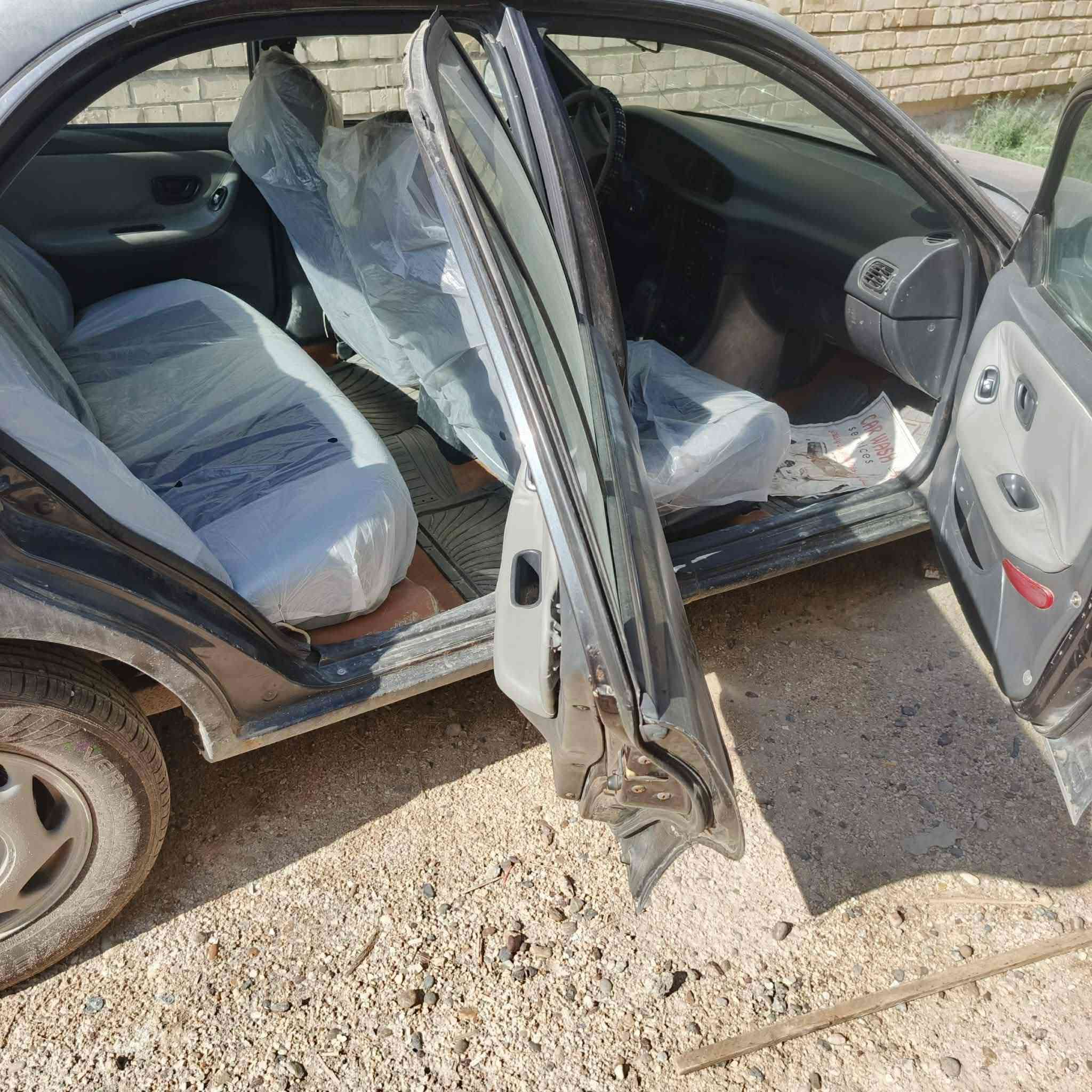 السلام عليكم سوناته خمسه وتسعين جارده كهربائيتها خير من الله كله جديد مبدل بيها المحرك نضيف بيها نضوح قليل من الجبنه مال الروله تبريد شغال اريد ابيع وذا كو مراوس سوناته خمسه وتسعين نضيفه وتراوس على السعر نتراهم على السعر  ***********
