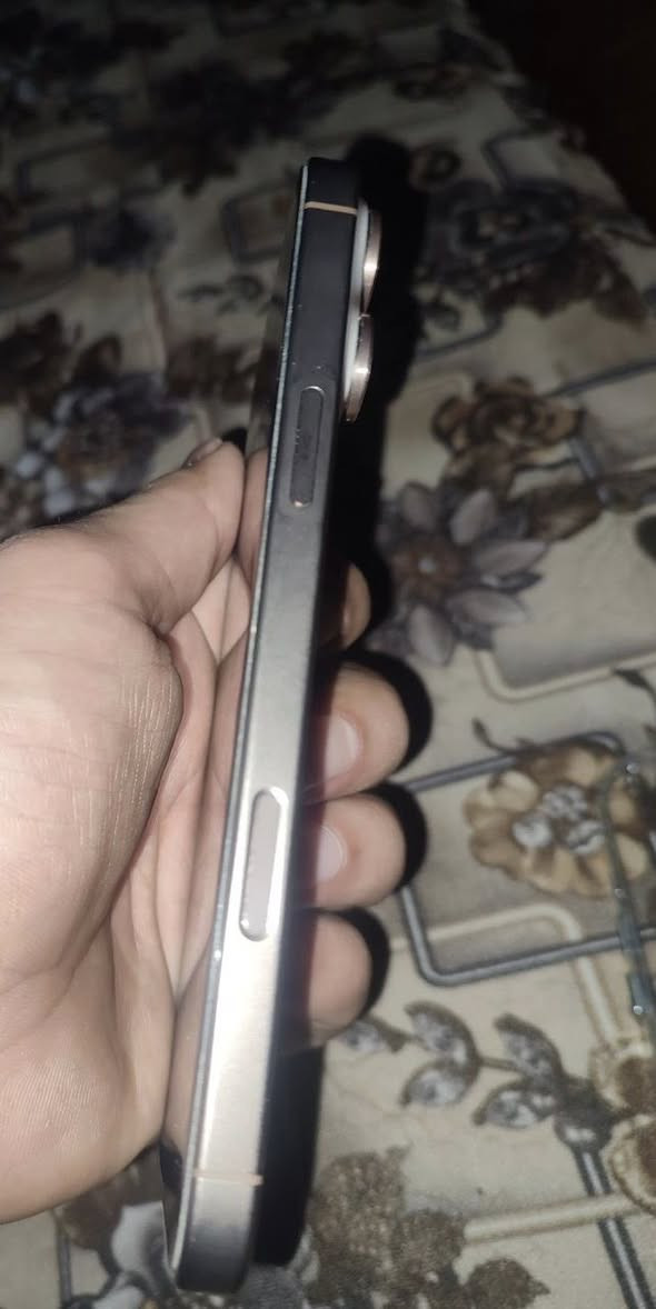 ايفون 16 بروه ماكس
بطاريته 100
عدد الشحنات 116 
نضافته 100‎%‎
واريد مراوسه ب17 بروح ماكس مراوس فقط
العنده يدخل خاص


**إذا كنت صاحب هذا الإعلان وتريد حذفه لأي سبب، رجاءا أرسل رسالة إلى الدعم الفني**