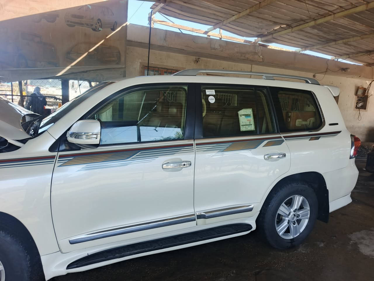 لاند كروزر جكساره ٢٠١٤ سته سلندر رقم بغداد السنويه باسمي مكان السياره كربلاء
ماشيه ٩٥ ألف كيلومتر
رقم الموبايل ***********
السعر ٣٨٥ ورقه
