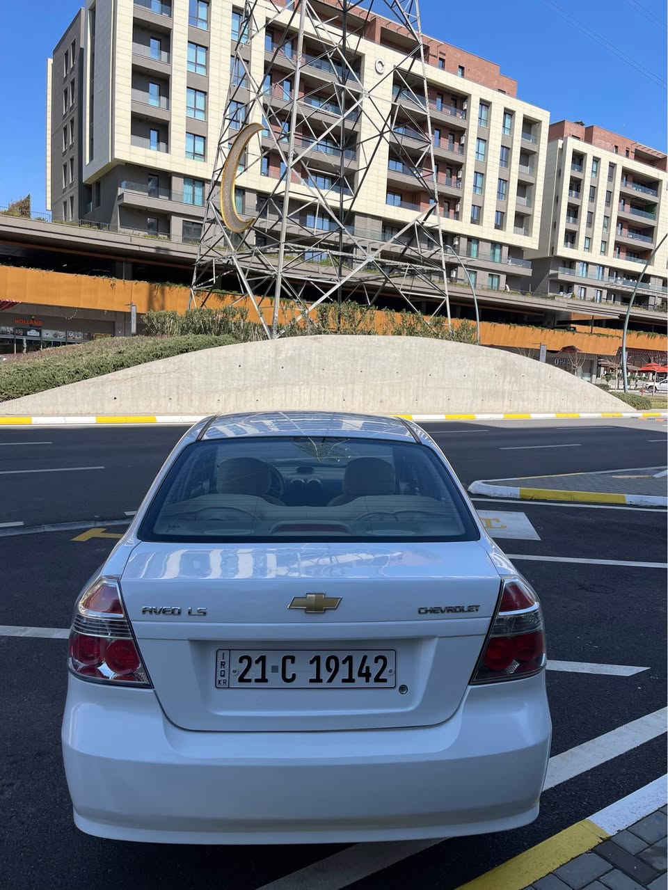 ئەڤیۆ ٢٠١١
ناوزەرد ی ٤ جام کارەبا
٣ پارچە و پەلەیەک بۆیاخە بێناوگرتن
گێڕ و مەکینە بەشەرتە
سەنەوی تا ٢٠٢٩ تازەیە 
سعری :٦٠$
***********
*********** السليمانية, العراق
