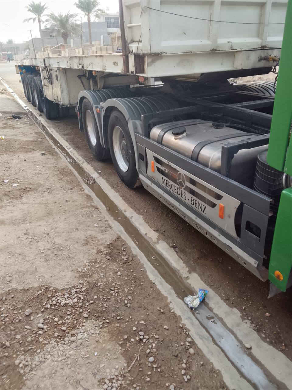 سلام عليكم البيع شمعه مديل ٢٠٠١ مكينه ثمانيه بستم اتصل ***********
