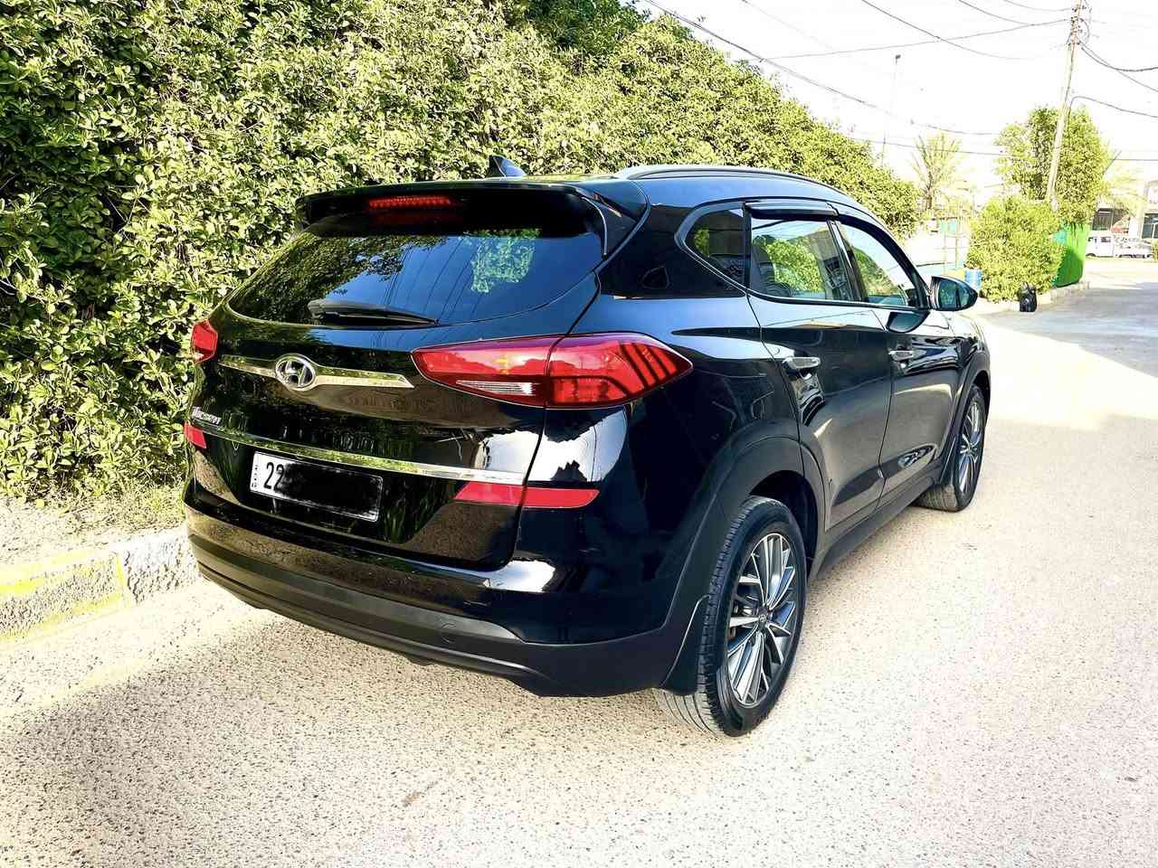 #السلام_عليكم
#للبيع 🚘

- هونداي توسان  Hyundai tucson  (2019)
- رقم اربيل  
- مكينه  2000 
- ماشيه 60 حقيقي
- السعر 148 
المواصفات :-  
*  شاشه + كامرا
* تحديد مسار + قياده ذاتيه
* رادار امامي + خلفي + جانبي
* هاندبريك اوتو 
* اوتو هولد
* اشاره بالمري 
* 3 وضعيات قياده 
* تحكم  ستيرن 
* داخل مغلف درجة اولى
* مانع انحدار 
- حادث السياره بنيد وجاملغ 
- مكان السياره بغداد   
- للاستفسار 
- ***********
