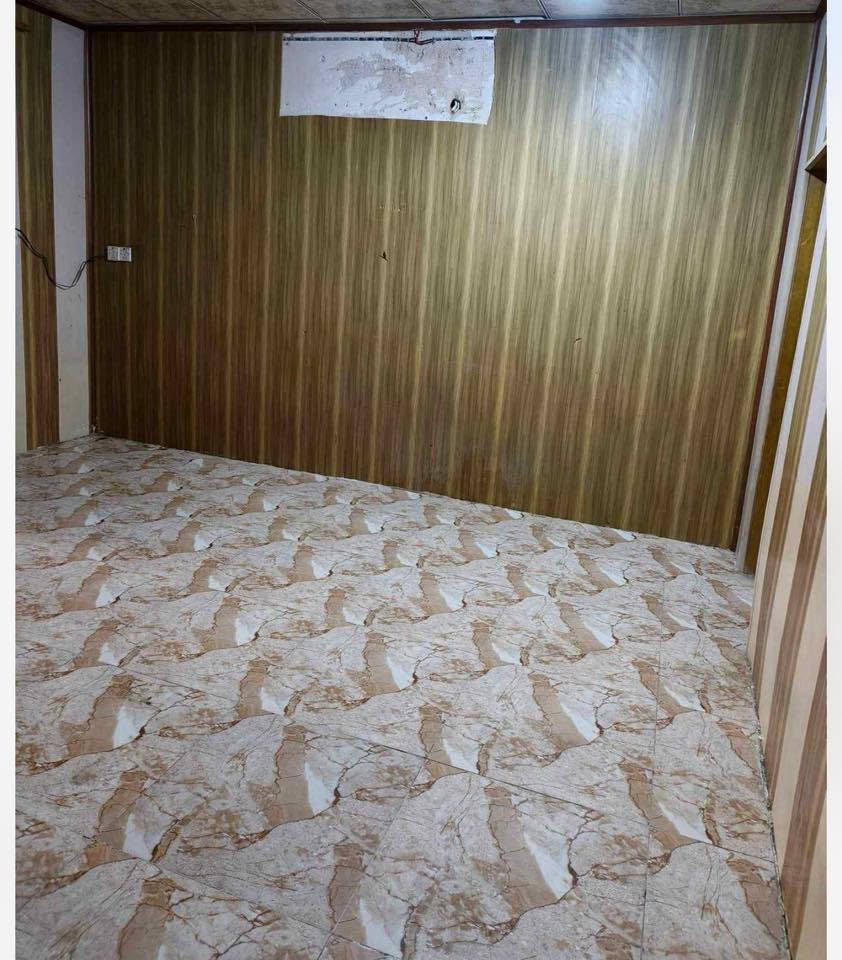 بيت ١٠٠ للأيجار
كامل من كل شي غرفه ومطبخ وكلدور وصحيات داخليه وخارجيه
/ حي الجزائر /البو عليان
للأستفسار 
***********
