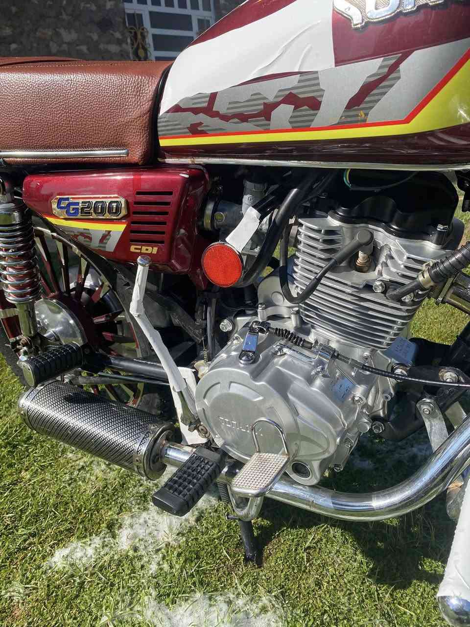 السلام عليكم 🫡 موطور أيراني  موديل 24 محرك 200 نظافة مثل ماتشوف عينك وبالواقع أحلى صالنصة رياضية مكفول من كلشي ونشاط فول   السعر 750 العنوان جزيرة الخالدية البوبالي***********
