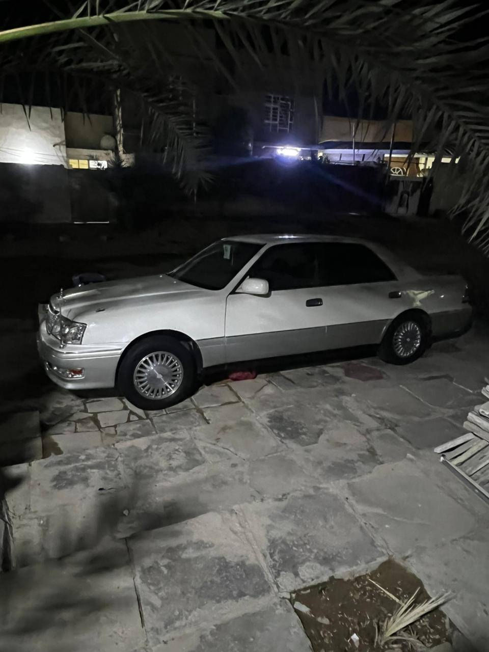 0787 031 3267 .راس الثور فلات رقم انبار مشروع وطني سنويه ل2029مديل 1996 مكفوله كص ونقل جثه واصوليات وضربه صبغ عام جماليه فقط مكينه 3000فيشه وبطل اسود سياره حلوه وكاعد عوزه تلكيط هيج حداديه وعليه غرامه 200الف تنزل من سعره 95وبيه مجال لشراي مكاني نجف
