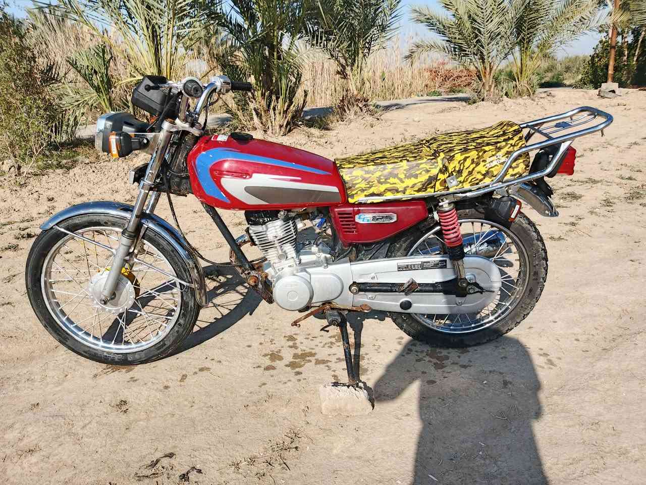 السلام عليكم نامة گلك موديل 20 مكينه بجيس  كهربائيات كاملة من الجاملغ للجاملغ شلعة ونعومة شرط 
السعر 350وبيها مجال بسيط 
المكان الهلال 
‏‪***********‬‏
