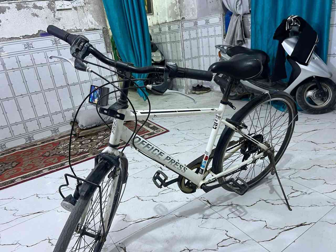 بيسكل البيع نضيف كلش حتى مطلعين بيه ب95وبيه مجال


**إذا كنت صاحب هذا الإعلان وتريد حذفه لأي سبب، رجاءا أرسل رسالة إلى الدعم الفني**