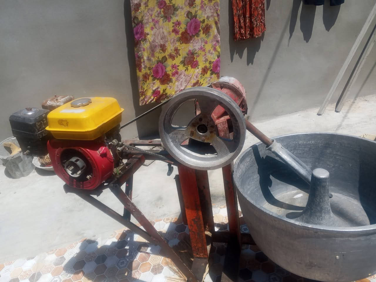 سلام عليكم شباب عجانه عراقيه نضيفه للبيع سعر 250او بيهه مجال بسيط عنوان شهربان عجانه  ام جيس رقم ***********

