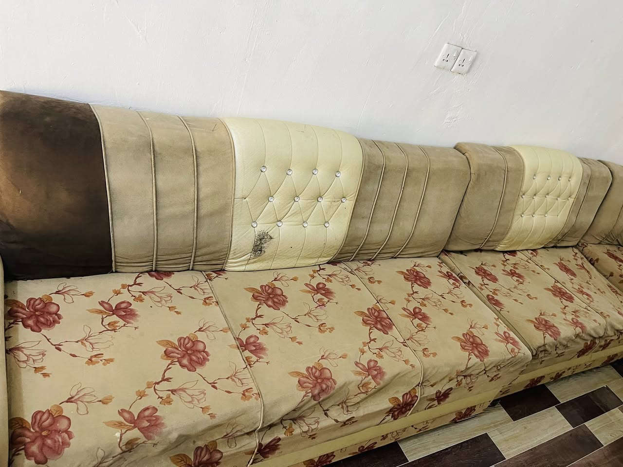 تخم مستعمل مكان بوابة الكاظمية *********** قيم واخذ
