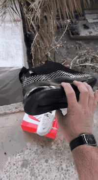 قياسات من الاربعين لحد 45 اي قطعه سعرها 20,000 توصيل 5000    متوفر خدم...