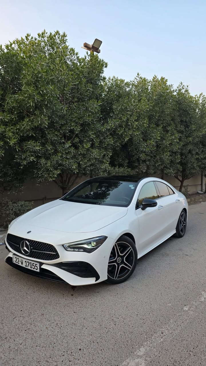 السلام عليكم 
مرسيدس CLA200
محرك 4 سلندر تيربو 
السياره خليجيه مكفوله كفاله عامه حته من الشخص !
رقم السياره اربيل تحويل مباشر
السياره بالسنويه مذكور مضلل 
زيرو ماشيه 1700KM
فول فول مواصفات للاخير 
وياله AMG بلادي 
السعر 400$ وبيهه مجال قليل للشراي 
للاستفسار اكثر ***********
