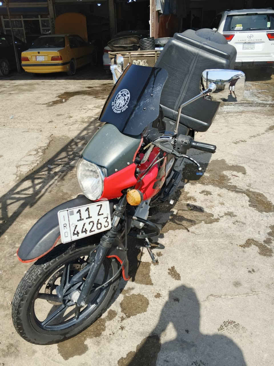 سلام عليكم بوكسر موديل 2022شهر 8 مرقمه بغداد سعر مليونين رقمي *********** بيه مجال قليل مكاني بغداد
