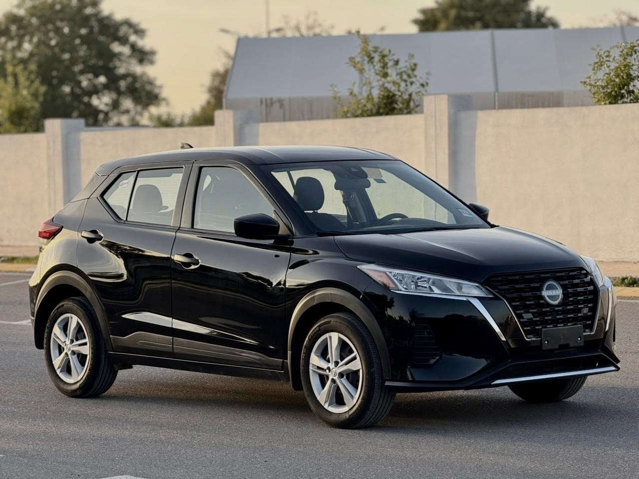 نیسان کیکس ٢٠٢٤ 
مشي ١٧ الاف 
مواصفات: رادرا، كامره خلفيه، بصمه 
دبل اوتو، حساس خلفيه 
سياره نضيفه جداً بدون ارباك ضربه خلفيه كلش بسيطه 
فقط بيه شبر صبغ تحت باب جنطه 
سياره كاتي يترقم شمالي 
وياه شهرين للترقيم عقد اول تسجيل يطلع بأسمك 
عنوان : قضاء كلار

والسعر : ١٢٨ورقه

رقم تليفون : ***********
