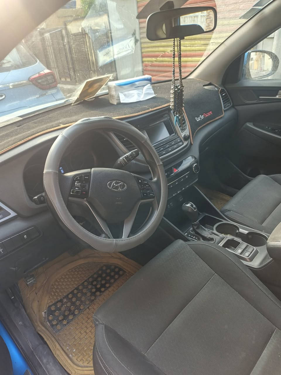 توسان 2016 أمريكي مبدل بيه بابين السياره ماشيه 84 سعرهه 165 هاذه رقمي ***********  رقمه بغداد
