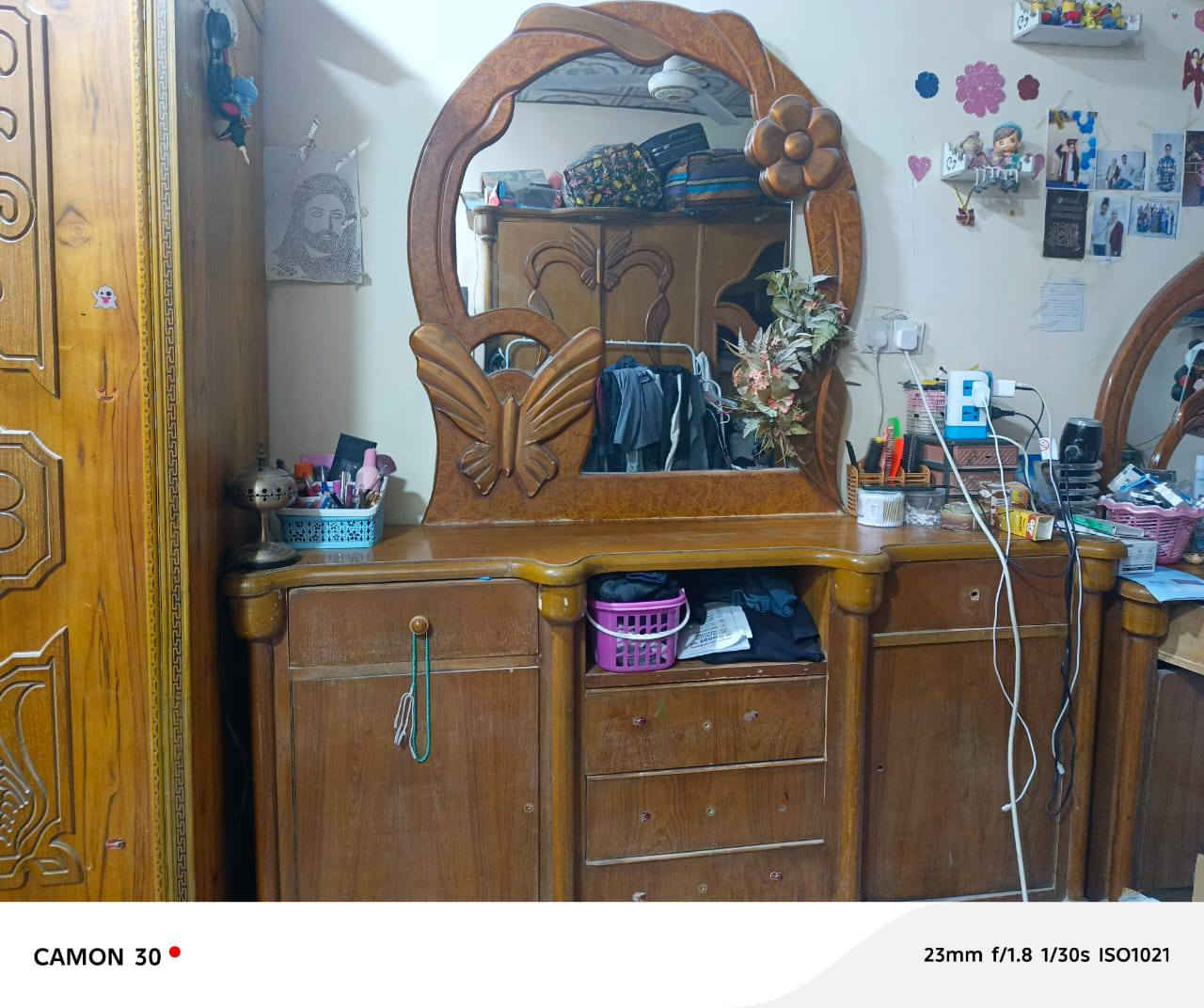 غرفه مستعمله بلمعقل للبيع ب250 بيهه مجال استفسار ***********
