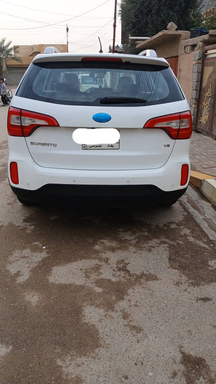 للهم صلي على محمد وآل محمد اخوان سياره للبيع سيرنتو خليجي فول عده الفتحه موديل 2014 رقم بغداد مشروع وطني سنويه 2026 سبعه راكب كير محرك مكفول شرط مامفتوح 6 سلندر  بيهه قطعه وحده صبغ بدون دواخل  باب السايق بيهه سونار تحويل مباشر بل دجيل مكاني هاذا رقمي *********** بيه واتساب وشكرا
