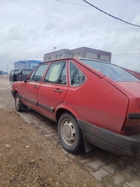 السلام وعليكم برازيلي موديل 86سياره جديده وضع شركه لا صبغ لا حادث سيار...