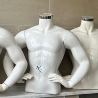 ٤ قطع ب ١٠٠ الف العنوان : بغداد  للتواصل 07704375670