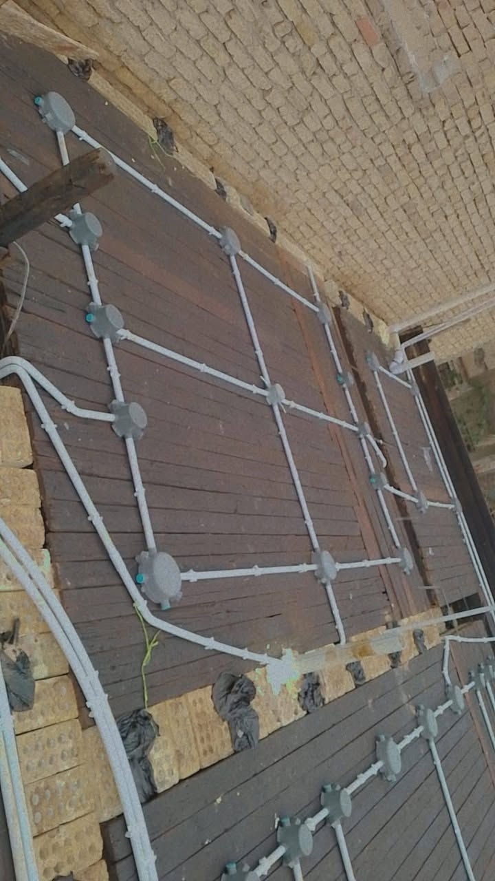 رزقنا ورزقكم  من الله. والله يرزق من  يشاء بغير حساب 
عمل بورد منزل  
كهربائي منازل 👷‍♂️
الكهربائي عقيل ابو ملاك  

***********
***********
تأسيس وتنفيذ جميع الأعمال الكهربائية ⚡
تأسيس كهرباء المنازل والشقق والمحالات ✅

1 _ توزيع نقاط الإنارة 💡
2 _ توزيع البرايز 🔌
3 _ توزيع المكيفات ❄️
5 _ توزيع نقاط الستلايت 📡
6 _ توزيع نقاط السخانات 🚿
7 - توزيع الكاميرات 📷
8-عمل بورد منزل  
9- عمل  بورد ستلايت 

اي استفسار الرجاء التواصل علي رقم
 ***********
