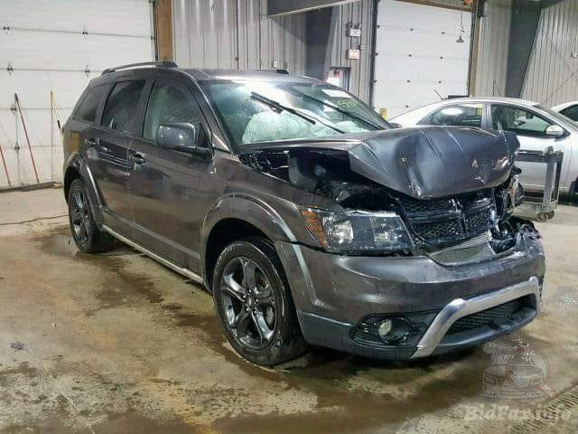 السلام عليكم من رخصت لادمن جورني موديل ١٨ سبعه راكب ثلاث قطع تبريد حادث قطعتين امريكا *********** كروز رود فول ماعده الفتحه ١٤٥ بيه مجال
