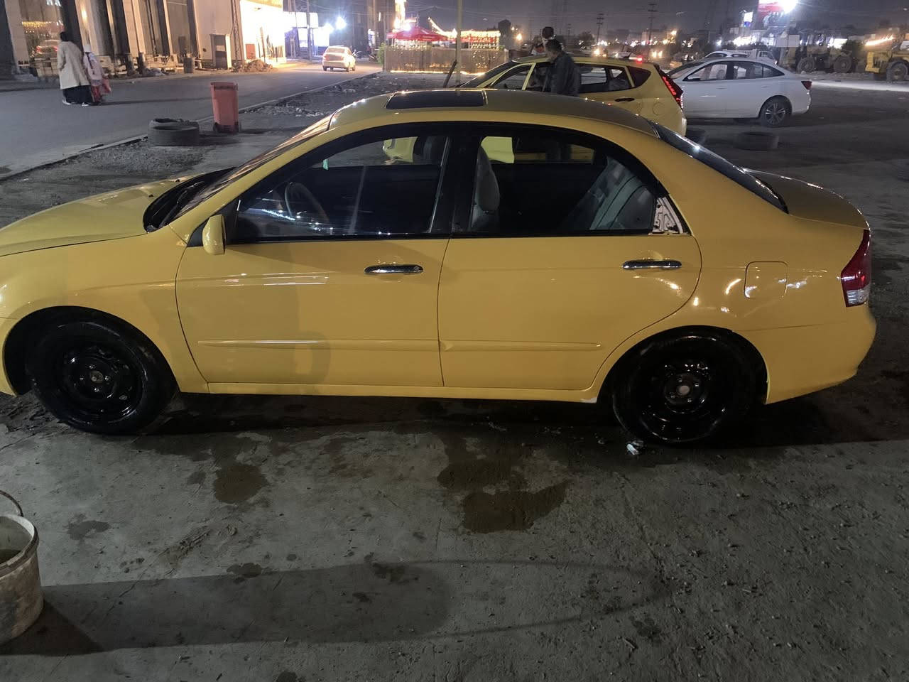 السلام عليكم كيا سيراتو خليجي بدون حادث جاهزه من كلشي مكاني بغداد*********** السعر 78
