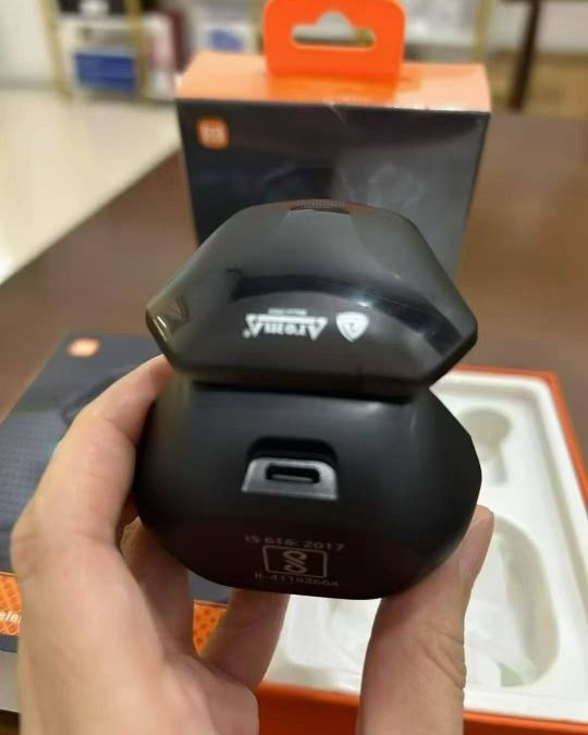 ١٥ الف توصيل مجاني
‏ايربود احترافي بشكل انيق جدا من ماركة Aroma مع مزايا الصوت العالي واضاءات  RGB المميزة


**إذا كنت صاحب هذا الإعلان وتريد حذفه لأي سبب، رجاءا أرسل رسالة إلى الدعم الفني**