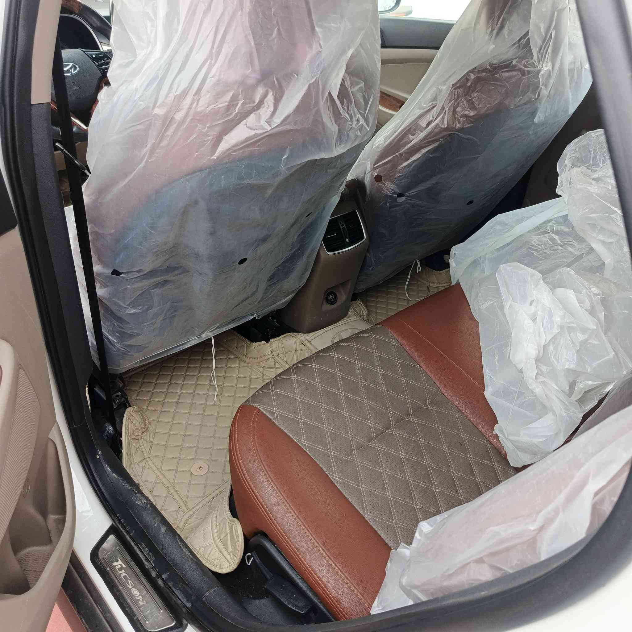 سلام عليكم للبيع توسان ٢٠٢٠ مكفوله ماعده بارد باب اسايق فول مواصفات ماعده البنورامه بسمي شخصيان تحويل ثاني يوم ماشيه ٧٨ الف حقيقي هاتف ***********
