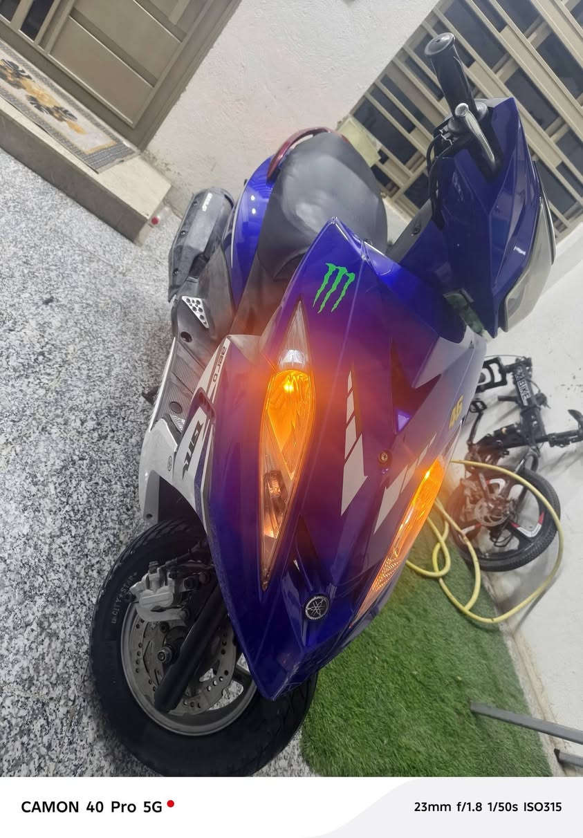 سلام عليكم
جيتي ار  مكفوله كفاله عامه كله ختم واحد وي لمكينه كهربائيّات كله شغاله قفل جنطه قفل ستيرن مابيه اي نقص دراجه كامله مال رمبه اوراق كامله للبيع فقط مكاني
 بغداد البلديات سعر850وبيه مجال بسيط الشراي يخابر رقمي***********
