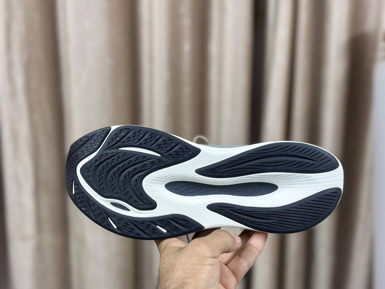 نيو بلنص حديث
قياس 43
طول القدم 27ونص 
يوجد توصيل بغداد ***********
