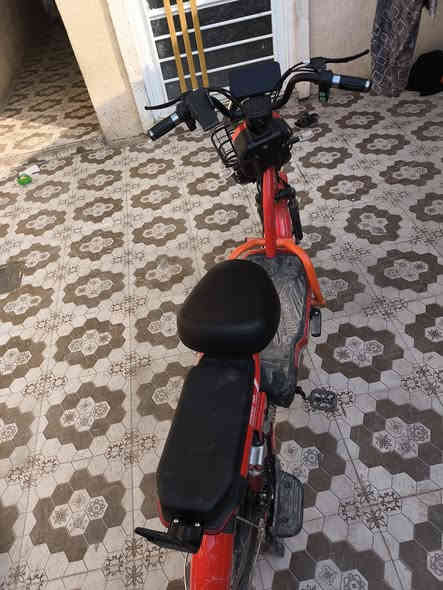 السلام عليكم دراجه شحن اقل الشهر من اخذته جديد كلها شغاله السعر 450وبيها مجال رقمي ***********
