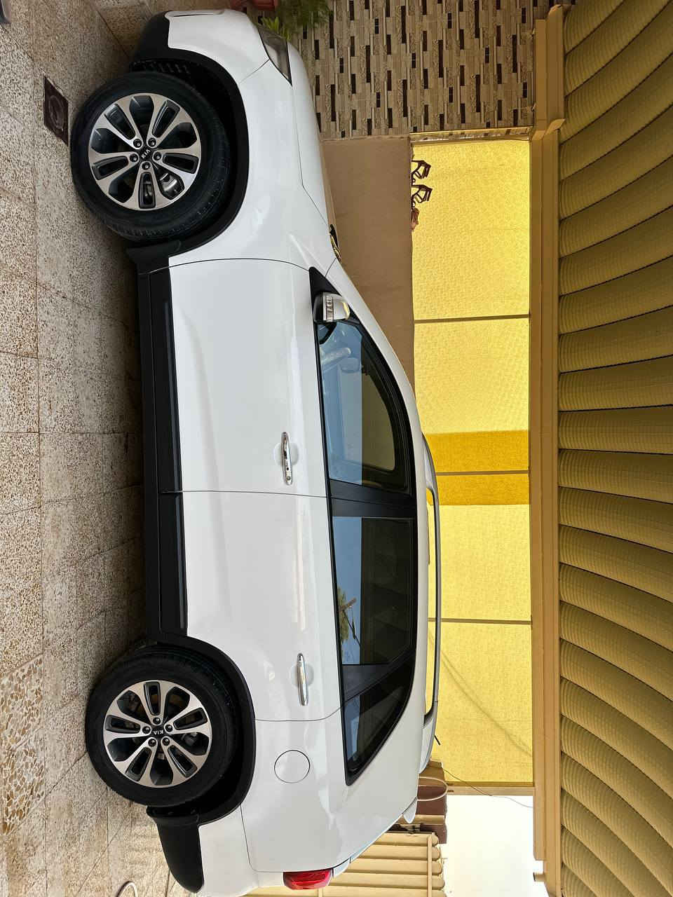 سورنتو موديل 2013 فول مواصفات 
٣ قطع تبريد
بانوراما 
تشغيل وابواب بصمة
فول الفول
بدون ضرر 
يرهم بيع او مراوس
للاستفسار الاتصال عالخط او واتس
***********
