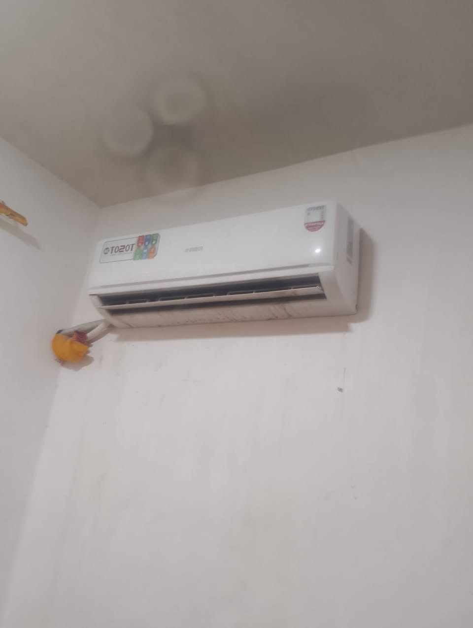 سلام عليكم سبلت 2 طن انفريتر للبيع مشتغل موسم واحد مكان بغداد الدوره هور رجب السعر 550 غير متواجد الفيس اتصال *********** مكلف بلنشر
