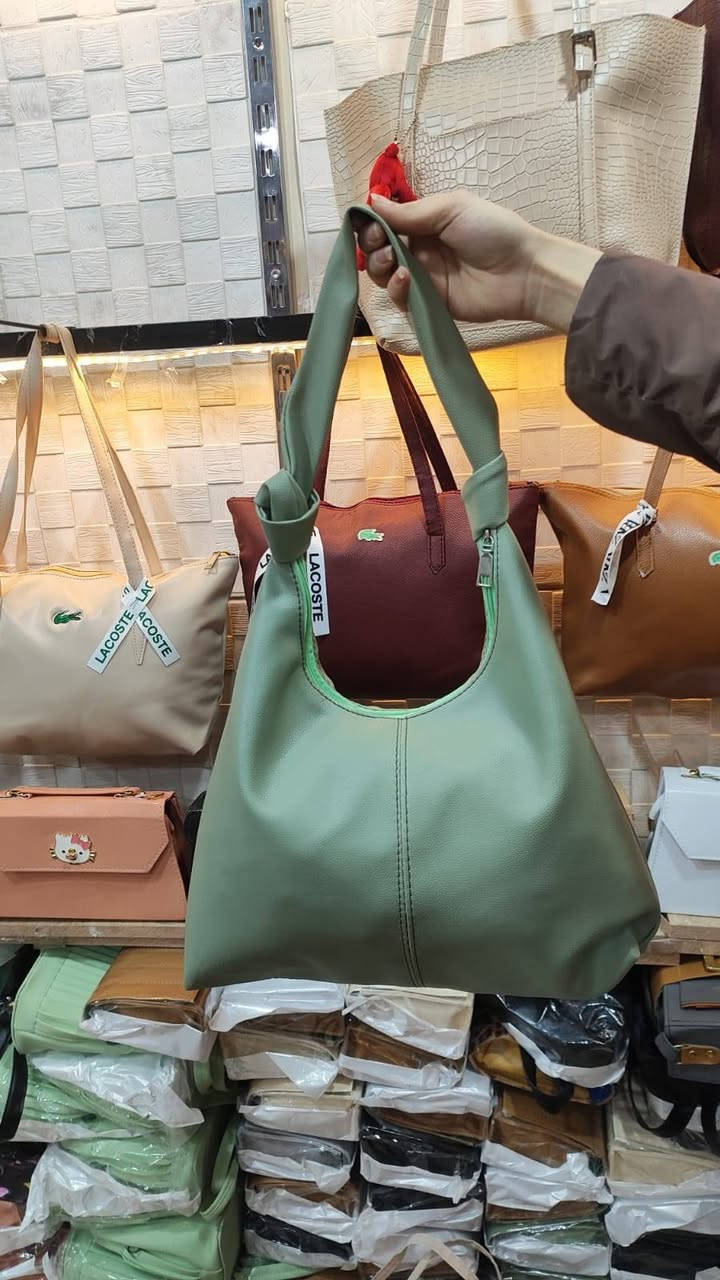 سلام عليكم بنات
سلام عليكم بنات 
جميع الجنط لي راح ننشرهن سعرهن 5500 فقطططططط 
متوفر خدمة توصيل لجميع المحافظاتهذا الرقم للحجز والاستفسار***********
