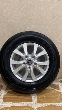 سبير جديد زيرو ما مستخدم ما مشدود خلاص تاير دنلوب حجم 18 سعر 200$ دولا...