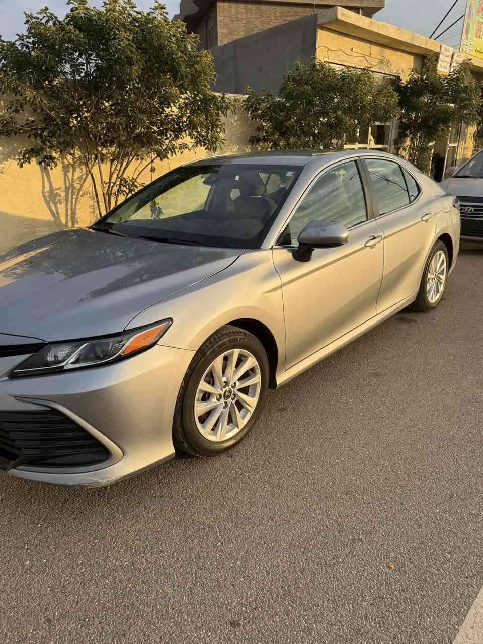 السلام عليكم..
للبيع فقط.تويوتا كامري2024
مواصفاتle.   AWD
ماشية:34 كم
السعر 225وبيها مجال 
الضرر:كلين تايتل فقط دعاميه اماميه سرقه ومبدله نفس اللون بامريكا وبالعراق فقط هذه الطخه الي بالباب جداً بسيطه باقيه على وضعها مامصلحه
-المواصفات: لايت اوتو ابل كار بلي ثلاث وضعيات قياده سبورت نورمل ايكو تحكمات استيرن تثبيت سرعه تحديد مسار رادار امامي جنطه كهرباء مقاعد قماش والمقعد الامامي كهربائي  مانع انزلاق مانع اصطدام قياده ذاتيه اوتو هولد 
رقم اربيل دخول بشهر التاسع سنه 2025 يعني سنويه وهزه جديده
للاستفسار والاتصال *********** واتس واتصال
