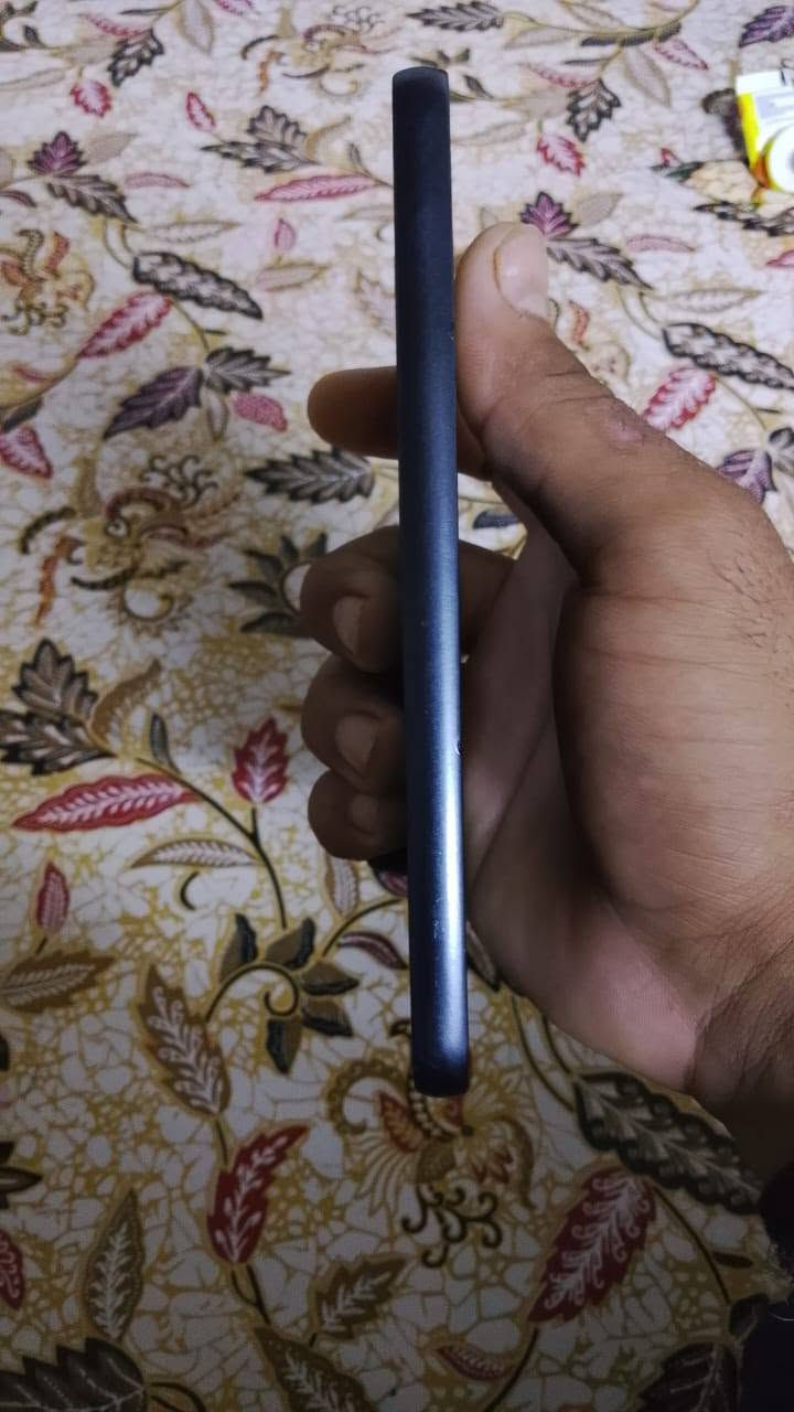 السلام عليكم جهاز نظيف سامسونج A53 5G مستبدل به فقط ظهر ذاكرته 256 سعره 200 المكان البصره رقم التليفون ***********
