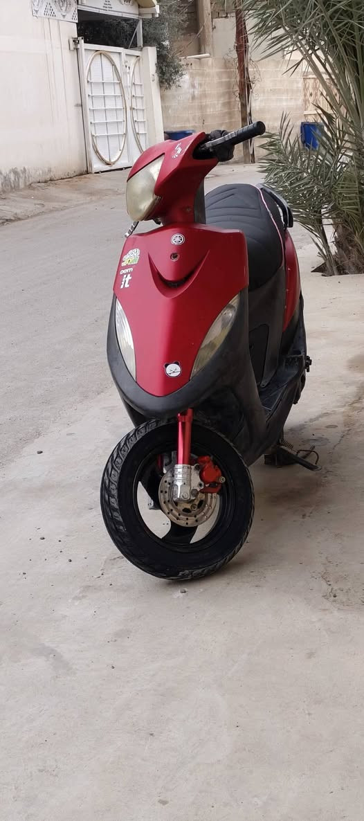 سلام عليكم دراجة ماكس عدلة للبيع بوشة ٥٥ شلعة ومعدل شرط كهربأيات شغالة كلهن فقط ربط سلف هم موجود شغال دراجة نضيفة صور تحجي  سعر٣٥٠وبيهة مجال رقمي ***********
