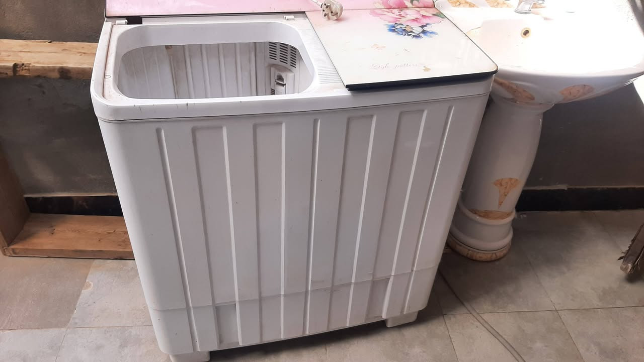 سلام عليكم طباخ مستخدم + غساله مستخدمه للبيع بسعر مناسب محتاجات ترتيب  للطباخ يدة ومفاتيح وعيون يونفرسل النوع للاستفسار خاص


**إذا كنت صاحب هذا الإعلان وتريد حذفه لأي سبب، رجاءا أرسل رسالة إلى الدعم الفني**