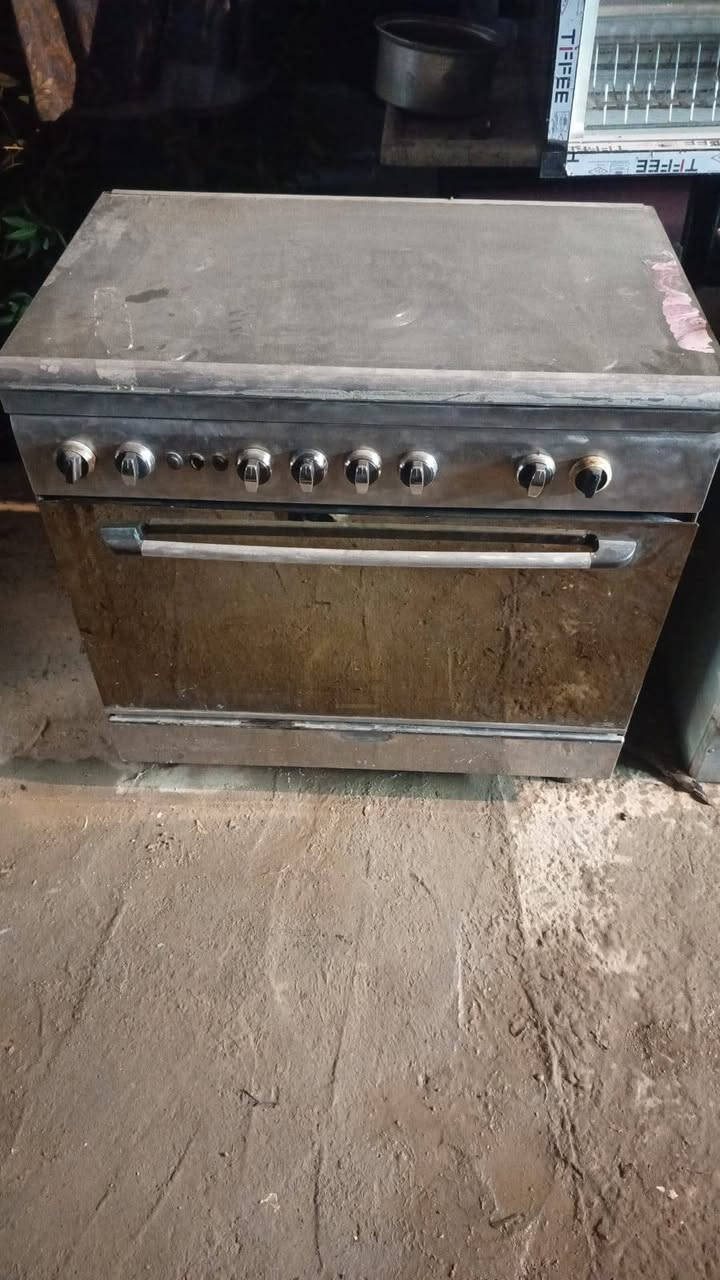 السلام عليكم غراض منزليه كلمن وسعره ابو غريب مقابل معمل حليب بلادي ***********بي واتساب
