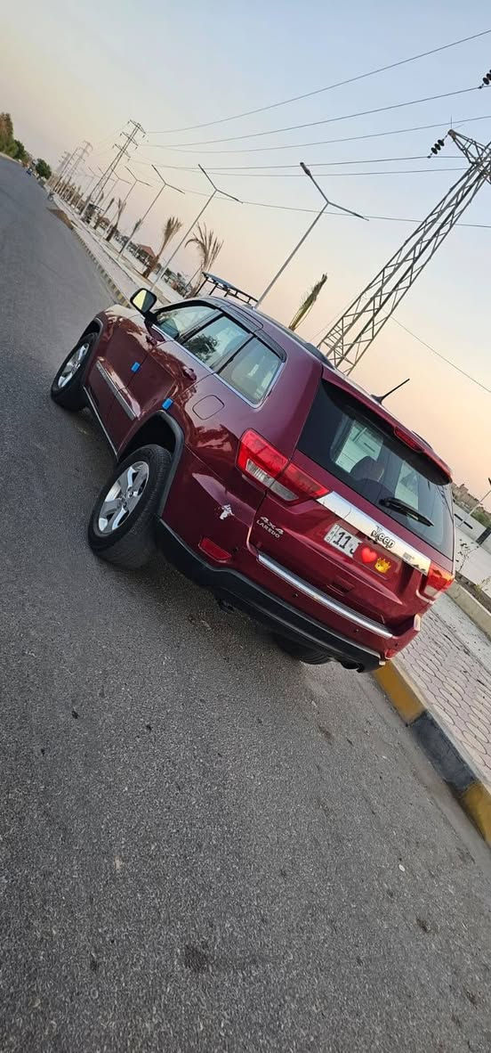 يالله بسم الله الرحمن الرحيم
سيـارة جيـب موديـل 2013 رقم بغداد سيارة كارتون الله شاهـد 
تخم تايـر جديد

 ويل كب جديد

 فتحـة سقف 
شاشـة كامـرة 

سيارة انته تجي تكلب وتشوف بعينك احلئ من الصـور 

للاستفسار اكثر الاتصال عل الرقـم: ***********
