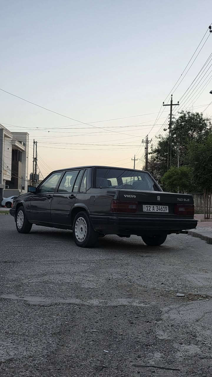 🚗 فولفو 740 للبيع – نظيفة جداً 🔥
السلام عليكم 🌟

فولفو 740 موديل 1992

🔧 تفاصيل السيارة:

-رقم دولي نينوى بأسمي سنوية 30

-صبغ عام للجمالية

-محرك وكير شرط 100%

-تبريد ثلج

-نوزلات

-كير أوتوماتيك

-جامات 4 كهرب 

-جام أمامي جديد بدون فطر

💰 السعر: 45 ورقة 
📍 الموقع: الموصل
📞 *********** (متوفر واتساب)

سيارة نظيفة جدًا مال جنية ✅

#Volvo740 #فولفو #بيع_سيارات #الموصل #سيارات_العراق
